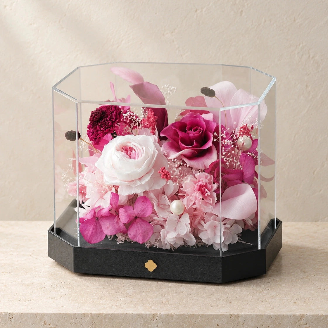 short pink octagonal flower box: complete product