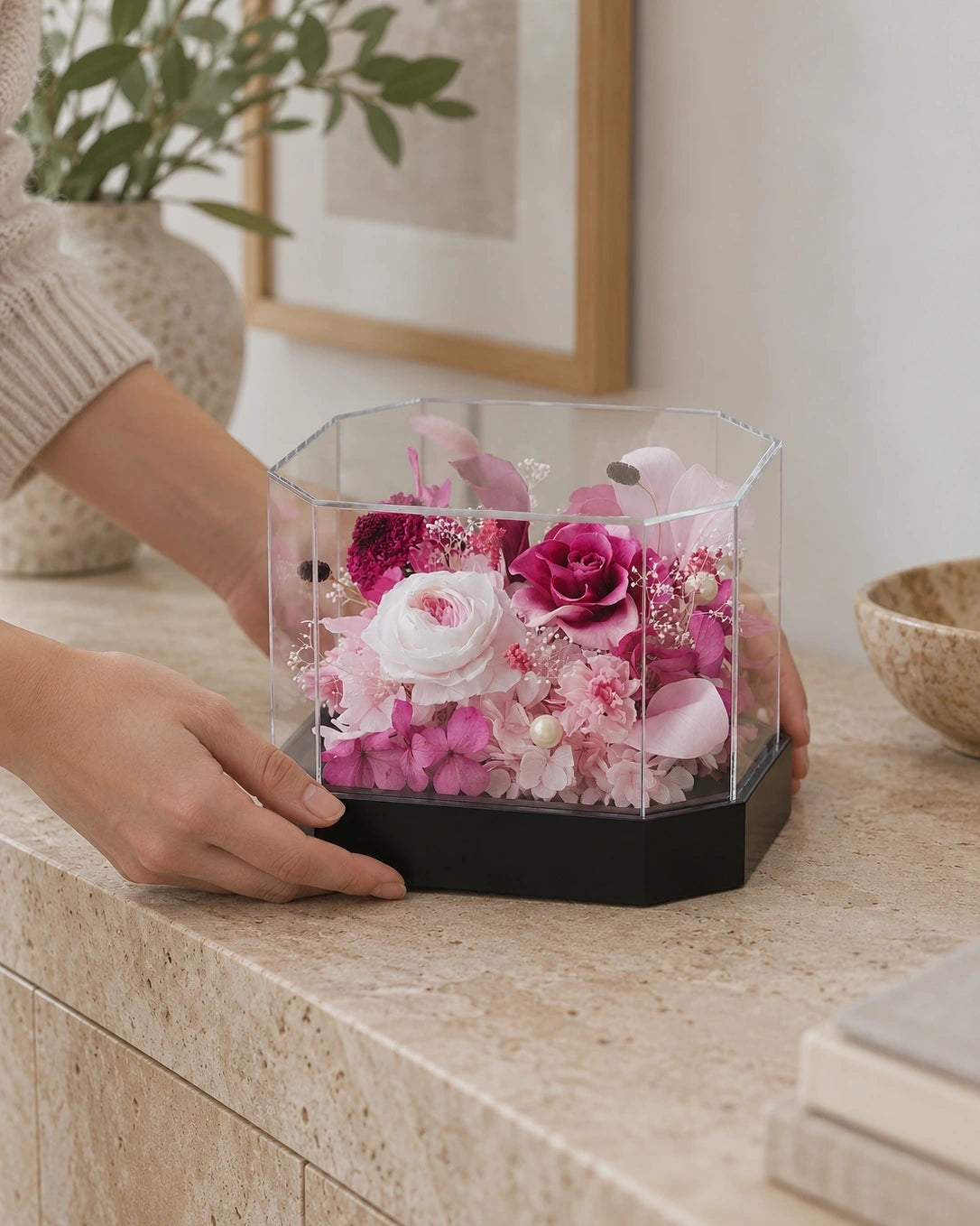 short pink octagonal flower box: product detail or setting