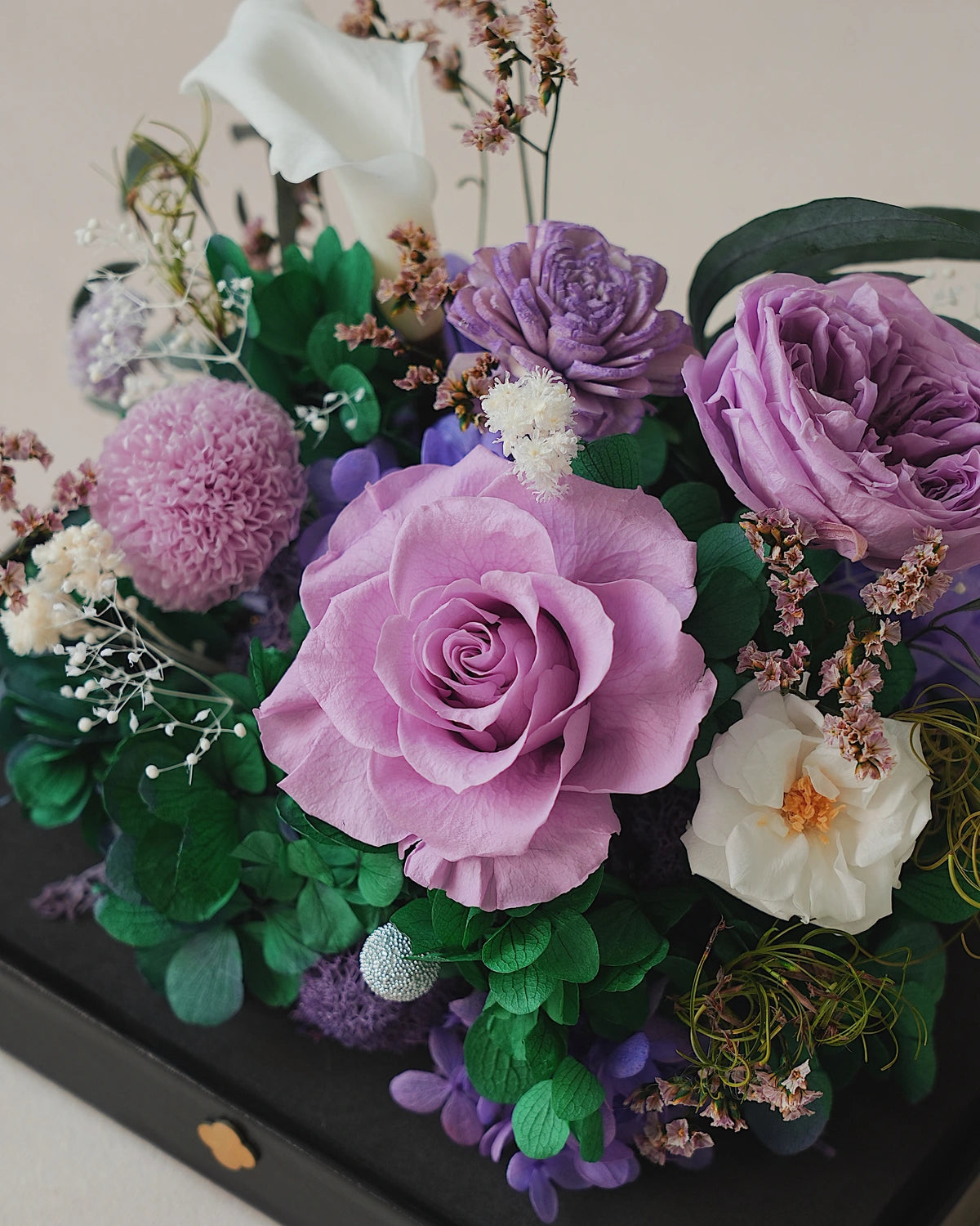short purple octagonal flower box: product detail or setting
